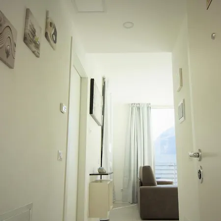 Apartment Simon's Place View Nesso